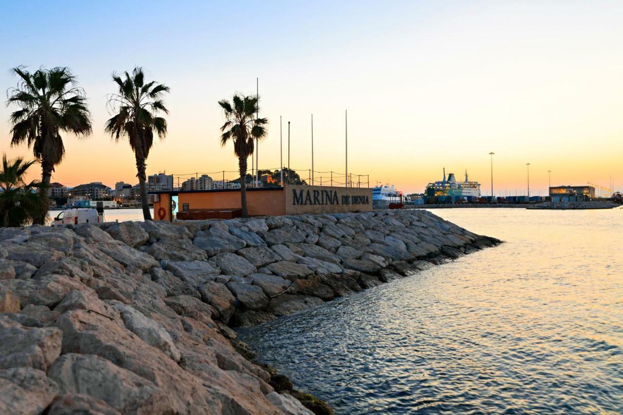 Apartamentos Almadraba VyB Denia Bagian luar foto